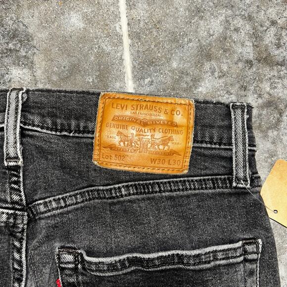 Levi’s LVC 502 Black Denim Jeans - 29 x 28 - Picture 3 of 9